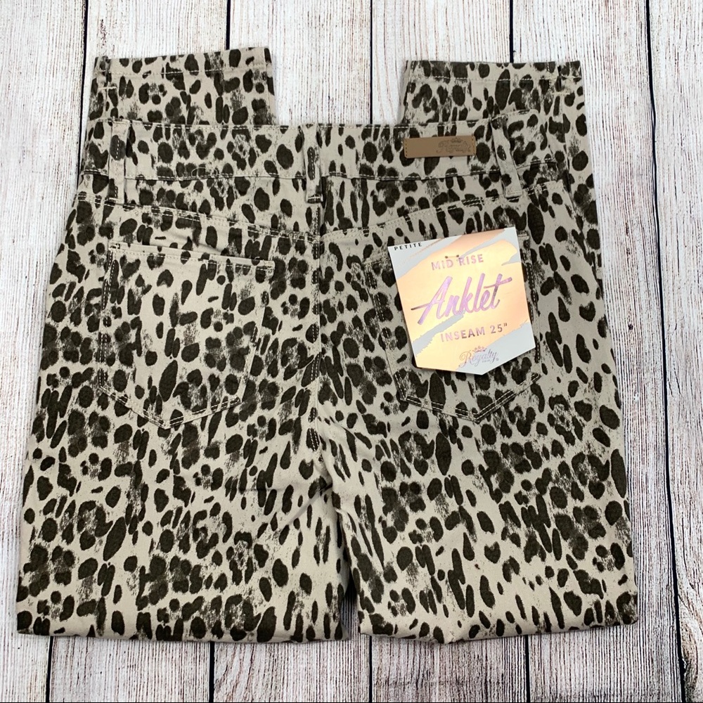 Royalty for Me Leopard Print Mid-Rise Anklet Jeans - Picture 5 of 8